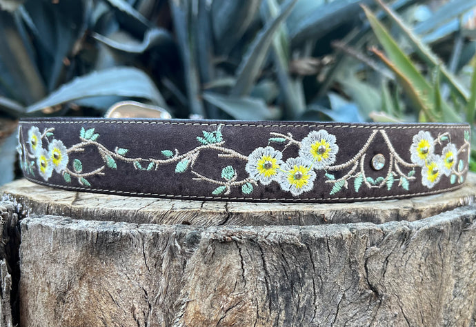 Flower Blossom Buckle Belt (brown)