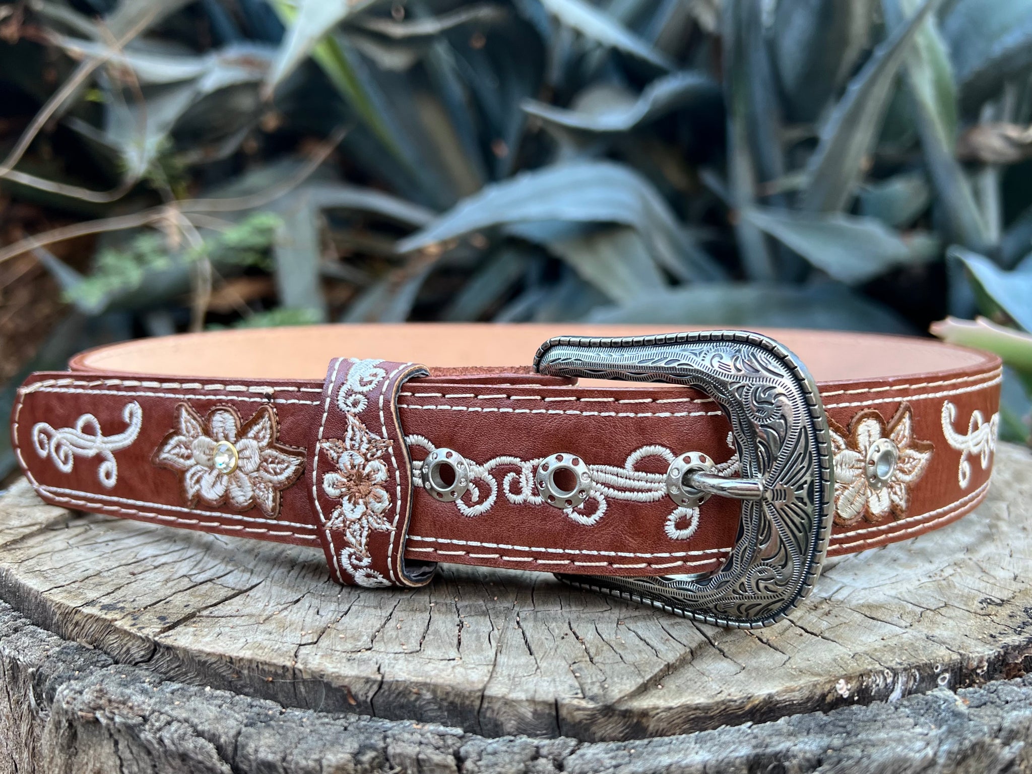 Western Floral Embroidered Buckle Belt Rhinestone Crystal Oval Belt Buckle Antique Brass Full Grain  main image 4