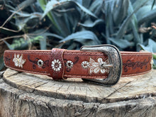 Load image into Gallery viewer, Embroidered Floral Western Buckle Belt (medium brown)
