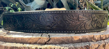 Cargar imagen en el visor de la galería, Western Long Horn Buckle with Floral Embossing Belt (black)
